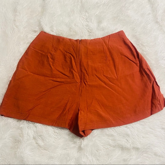 All in Favor Front Tie Pleated Terracotta Shorts - Picture 5 of 8